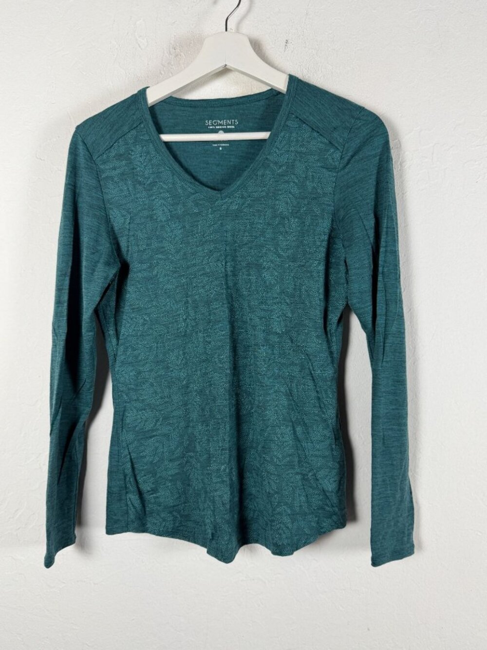 Segments Pure New Wool V-Neck Long Sleeve Shirt Leaf Green Base Layer Small